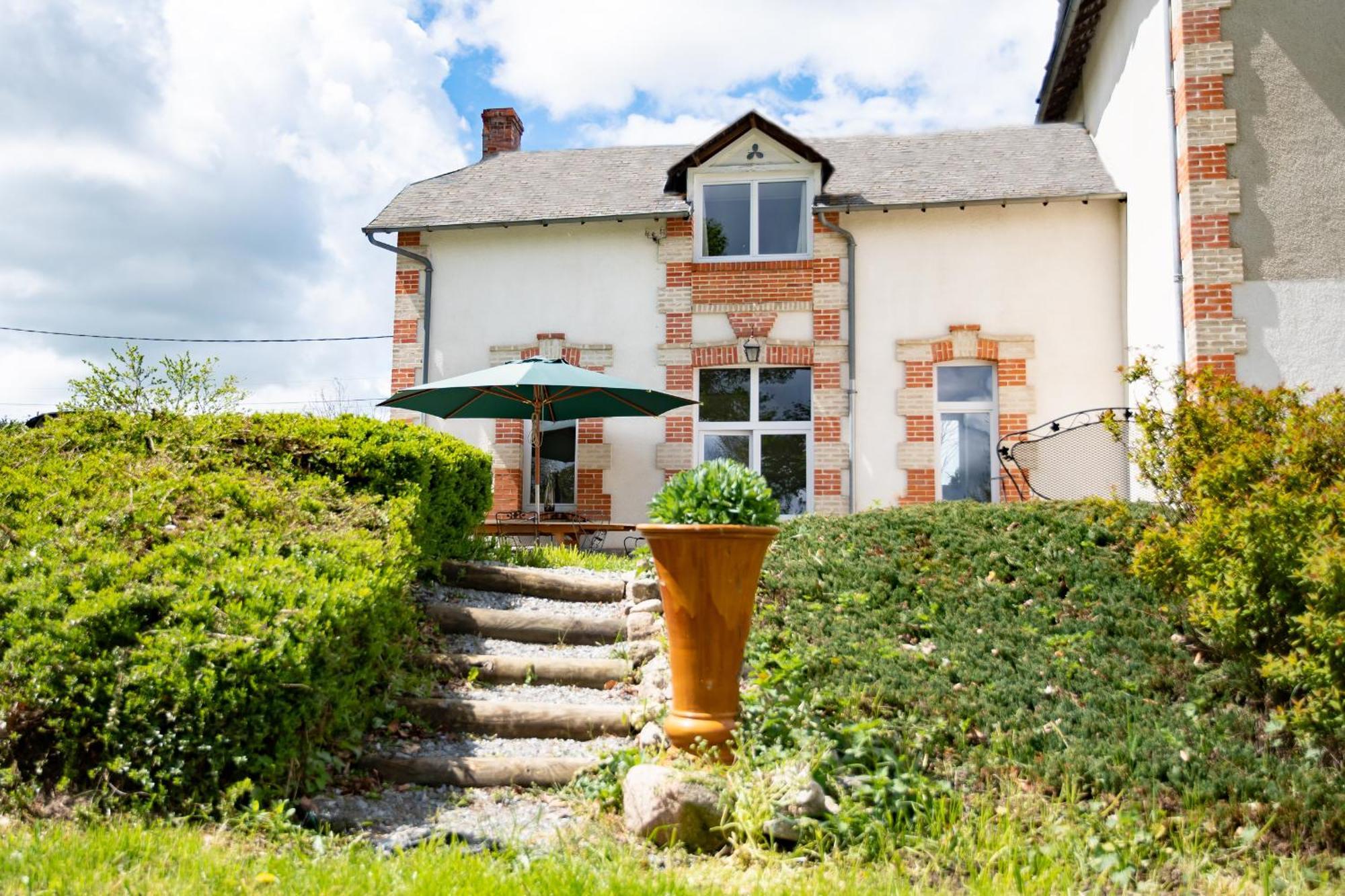 Chateau De Chazelpaud Saint-Bard Eksteriør billede