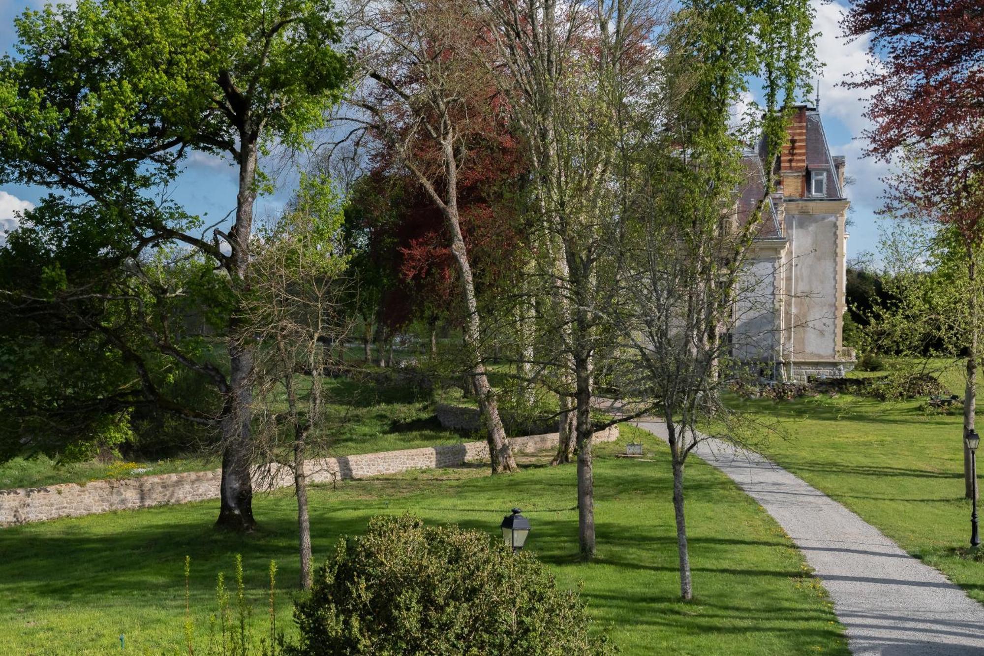 Chateau De Chazelpaud Saint-Bard Eksteriør billede