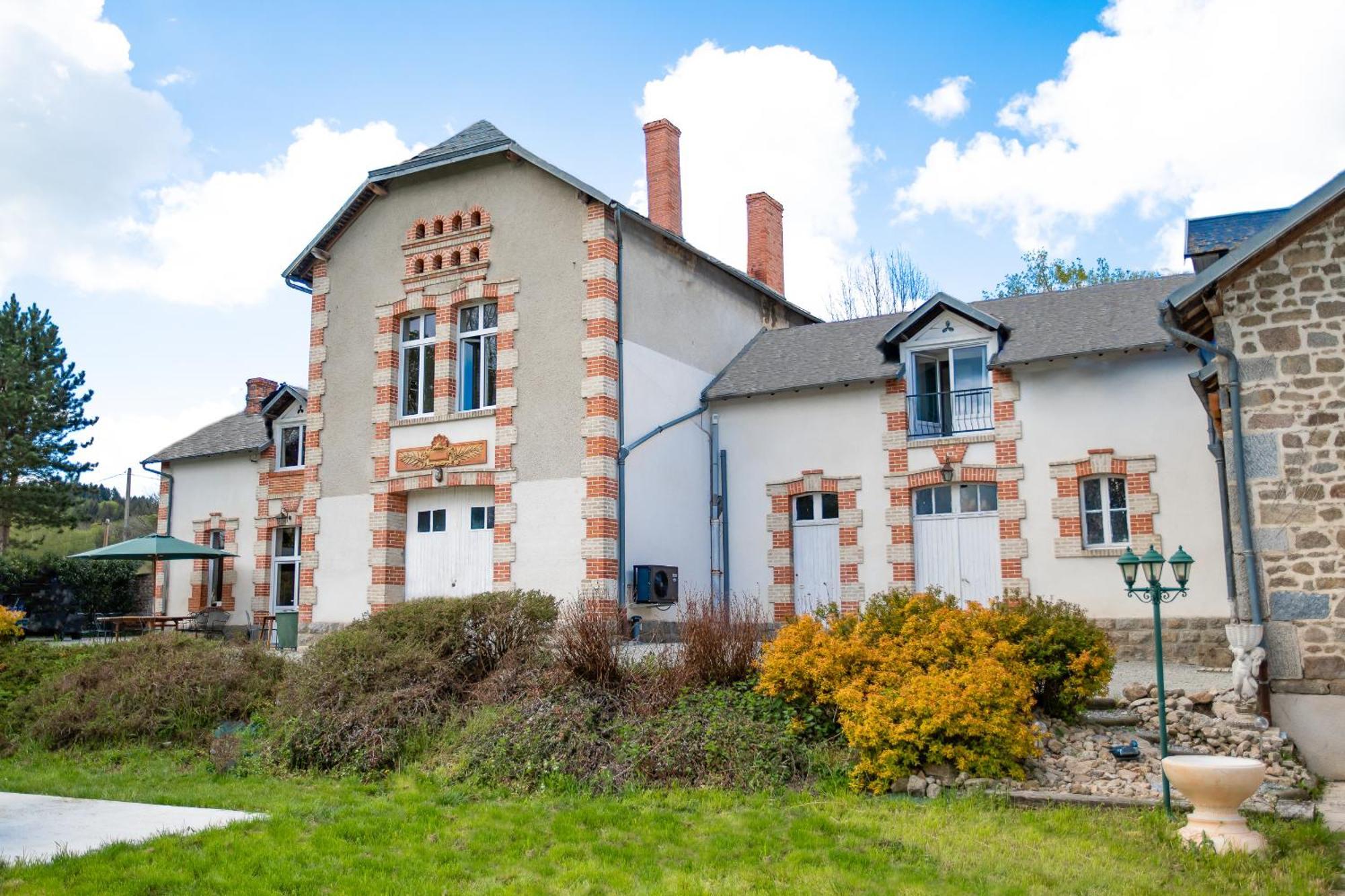 Chateau De Chazelpaud Saint-Bard Eksteriør billede